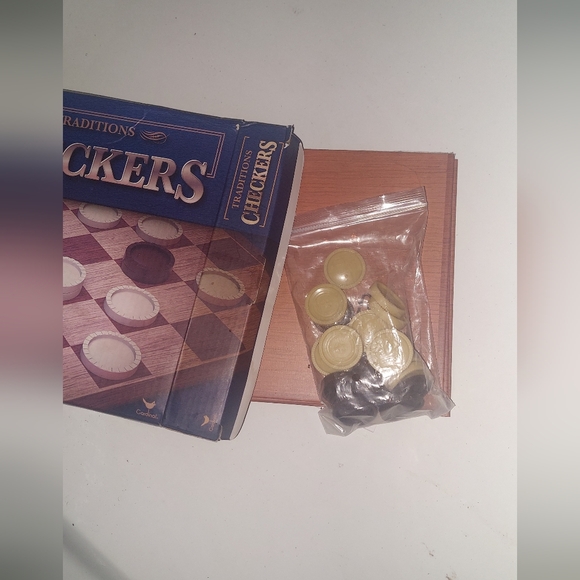 Checkers Board Game - Picture 3 of 4